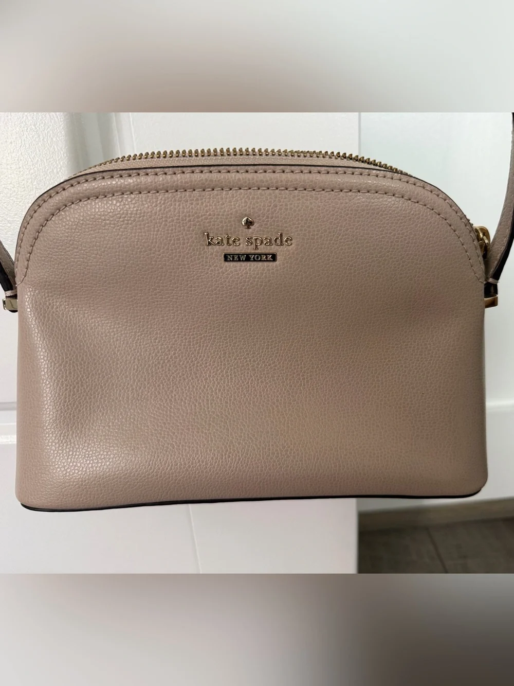 Kate Spade Patterson Drive Peggy Crossbody soft taupe